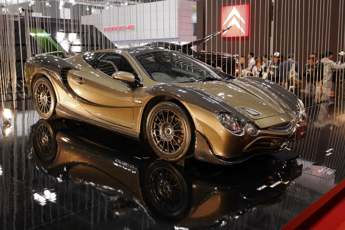 Машина Mitsuoka Orochi